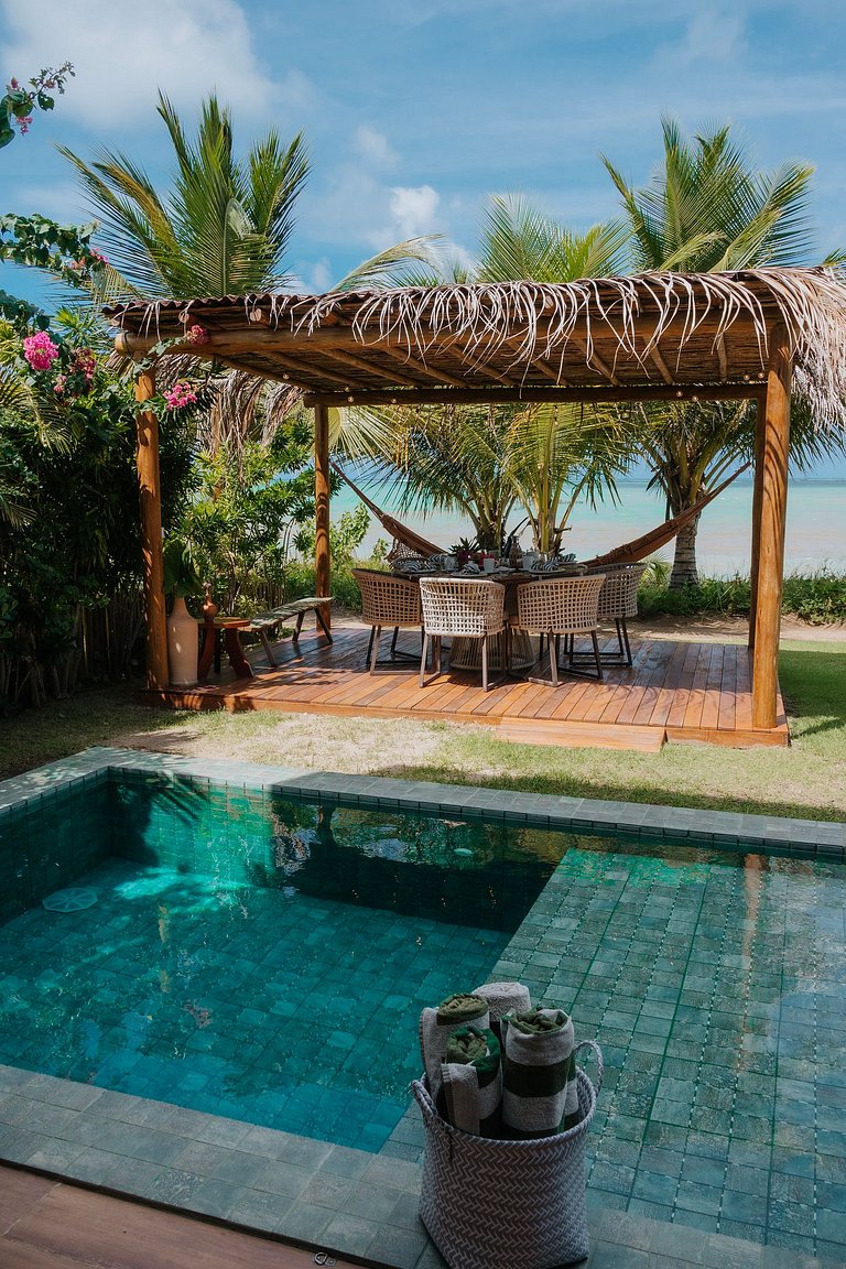 OKA42 - Milagres com piscina e pé na areia