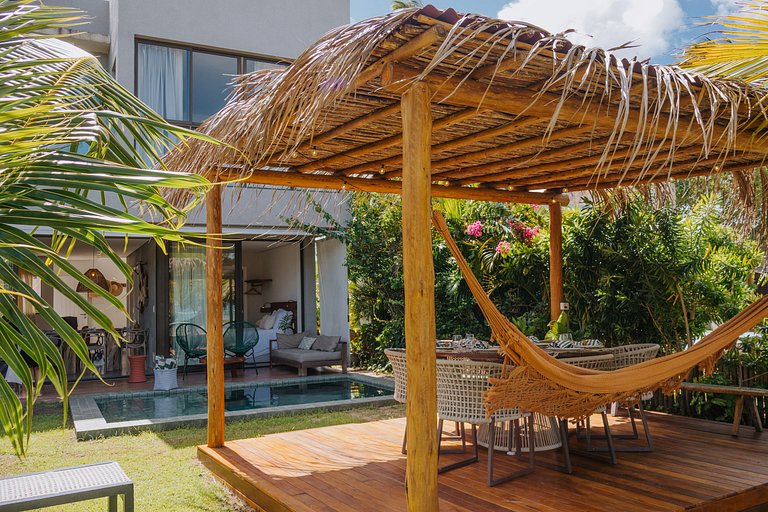 OKA42 - Milagres com piscina e pé na areia